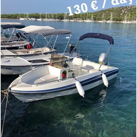 Apartamento By The Sea Rogoznica (Sibenik-Knin)
